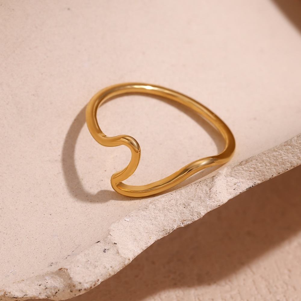 Serena Wave Minimalist Ring