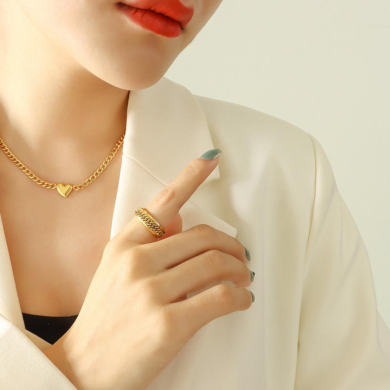 Heart Pendant Thick Chain Necklace